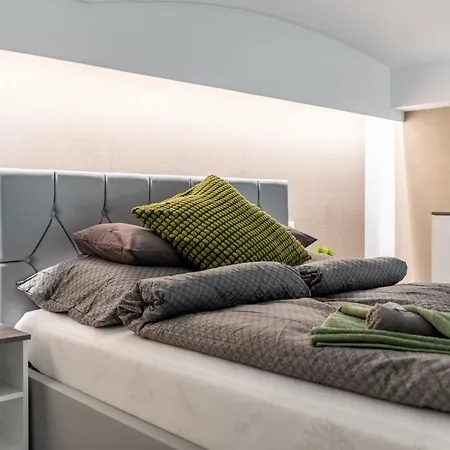 Antonio بودابست